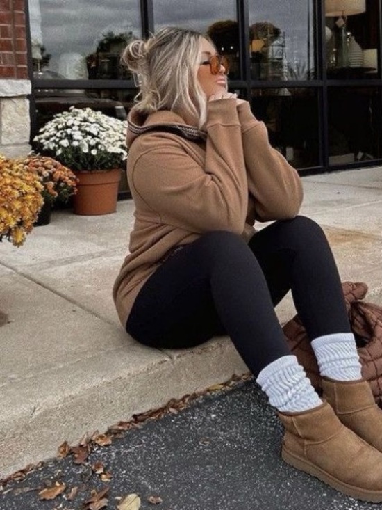 UGG Shoes - Reposhed: Womens UGG Classic Mini II Boot - Sand Size 8